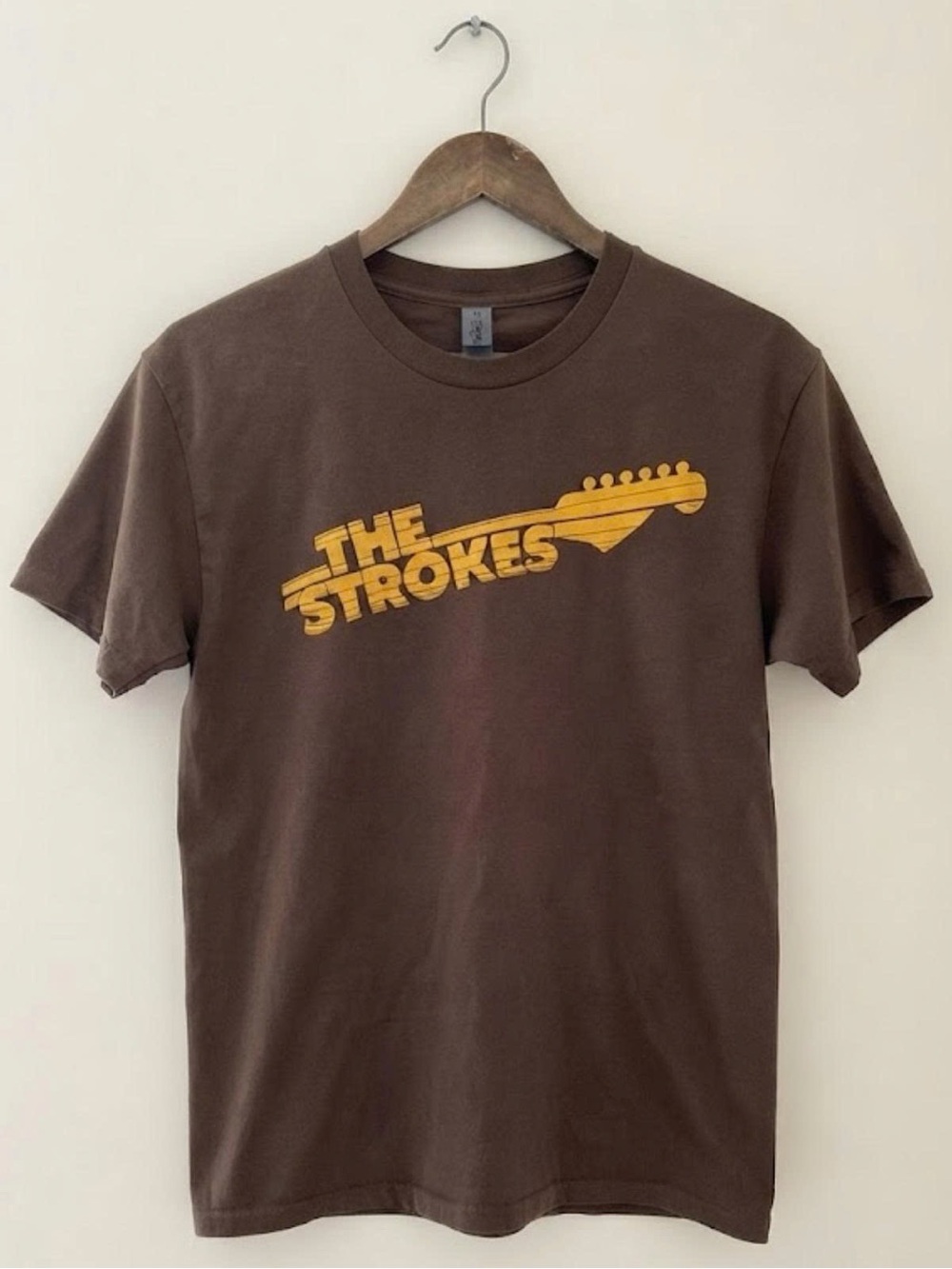 Gildan Brown T‑Shirt with Yellow 'The Strokes' Guitar Logo | Unisex Shirt